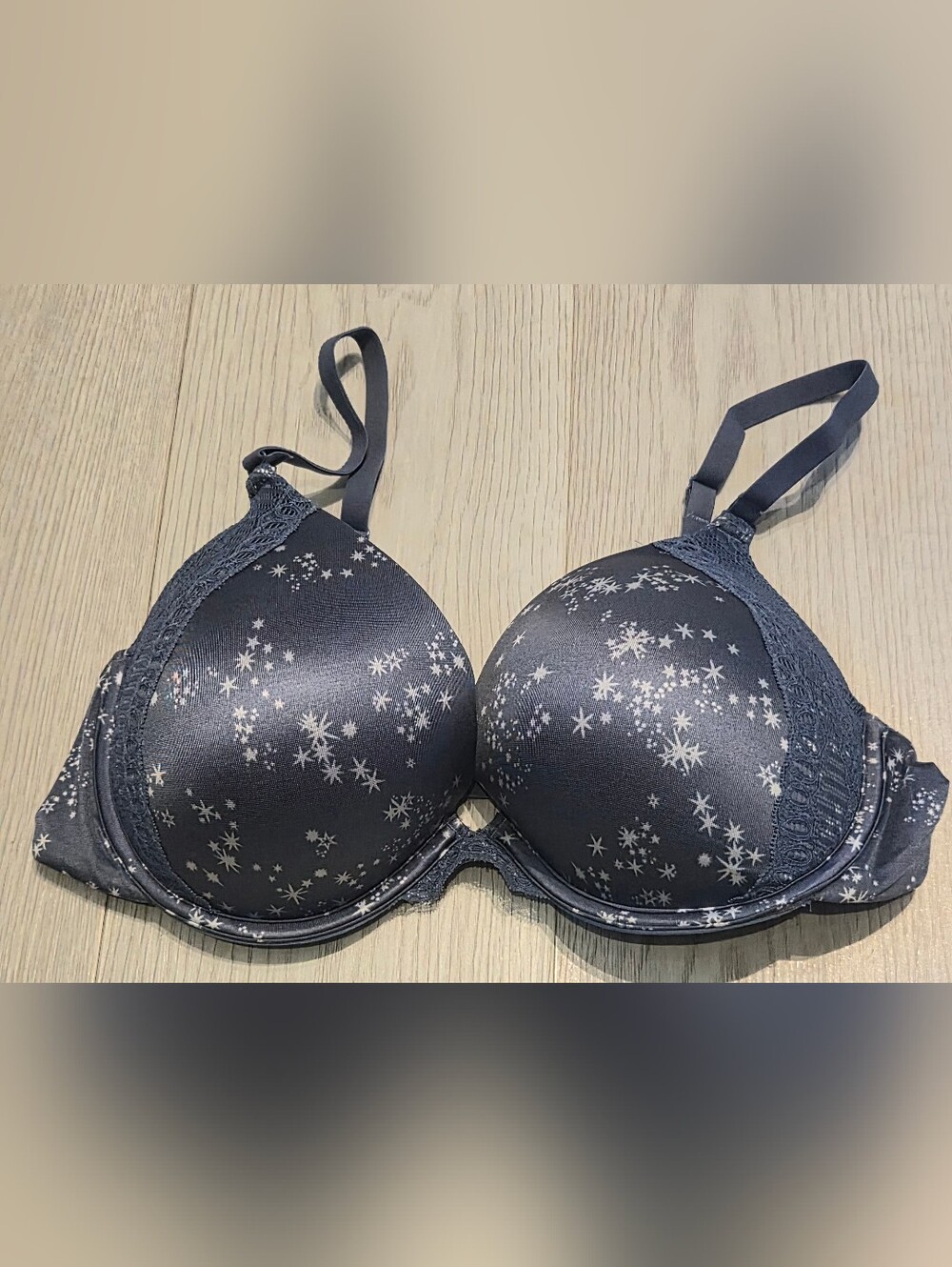 Maidenform Navy Star-Print Molded T-Shirt Bra